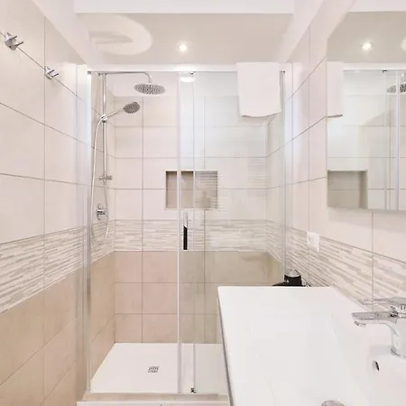 Exclusive Hideaway With Patio In The Heart Of * Rome